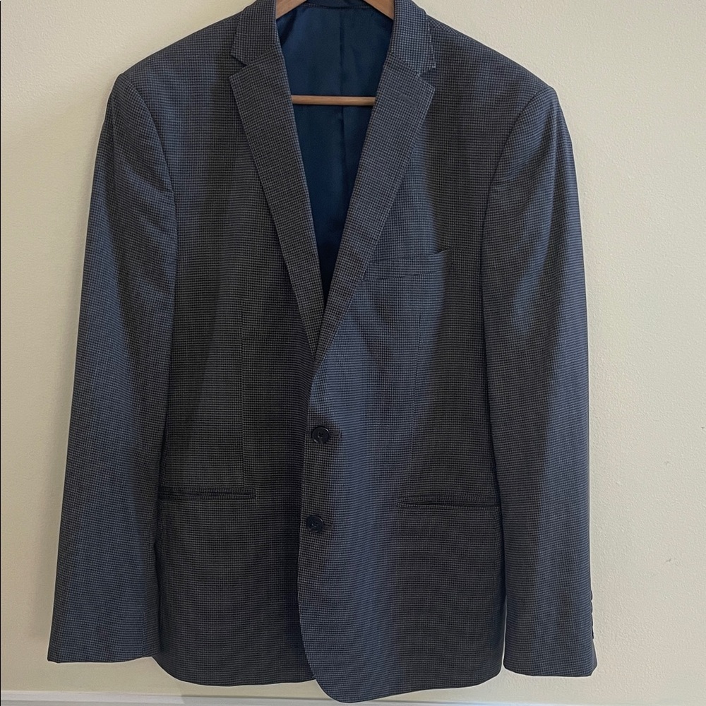 Men's Blazer/ charcoal mini plaid